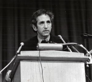 Photo of Daniel Ellsberg, speaking at a press conference in New York City in 1972